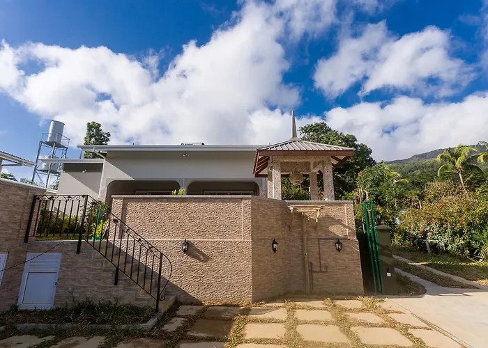 Chalet Beau Vallon Villa Chalets *