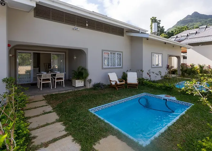 Chalet Beau Vallon Villa Chalets *