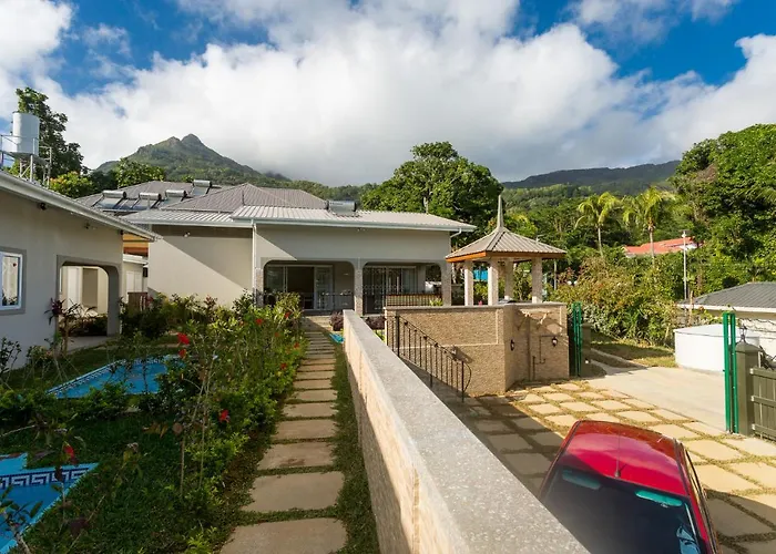 Chalet Beau Vallon Villa Chalets
