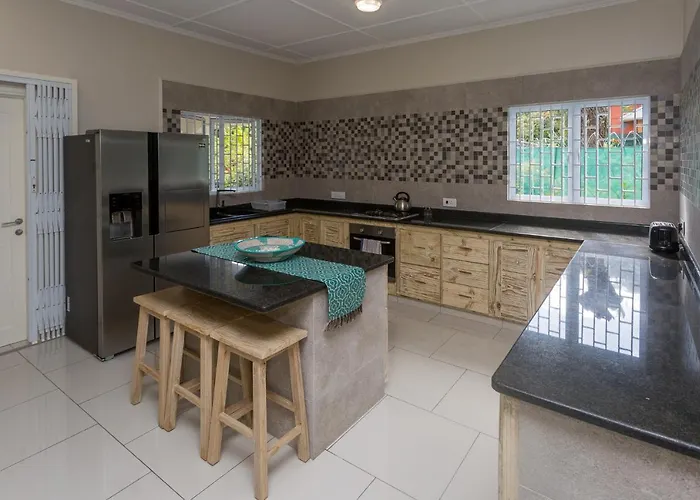 Beau Vallon Villa Chalets Chalet