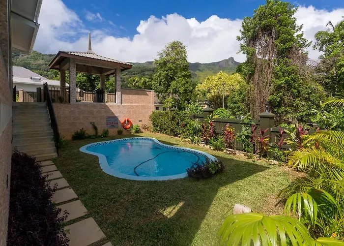 Beau Vallon Villa Chalets Chalet *