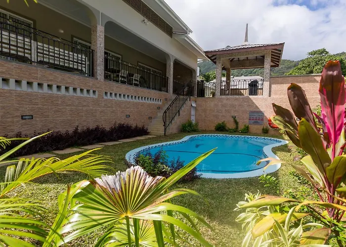 Beau Vallon Villa Chalets Chalet