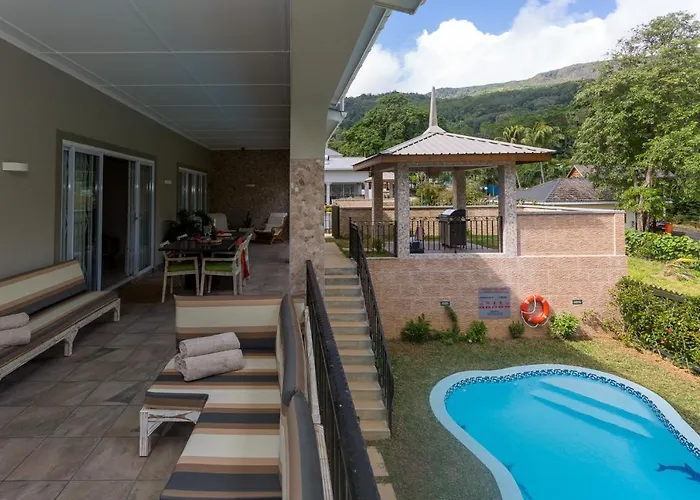 Beau Vallon Villa Chalets Chalet