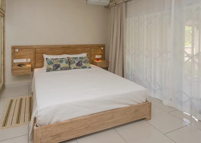 Chalet Beau Vallon Villa Chalets *