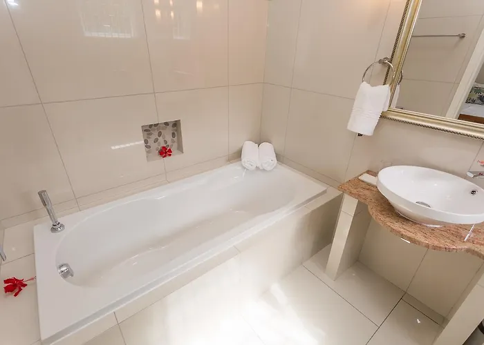 Chalet Beau Vallon Villa Chalets