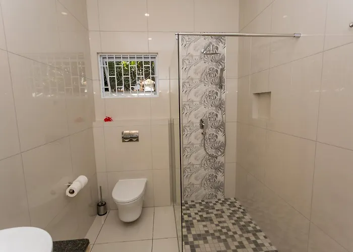 Beau Vallon Villa Chalets